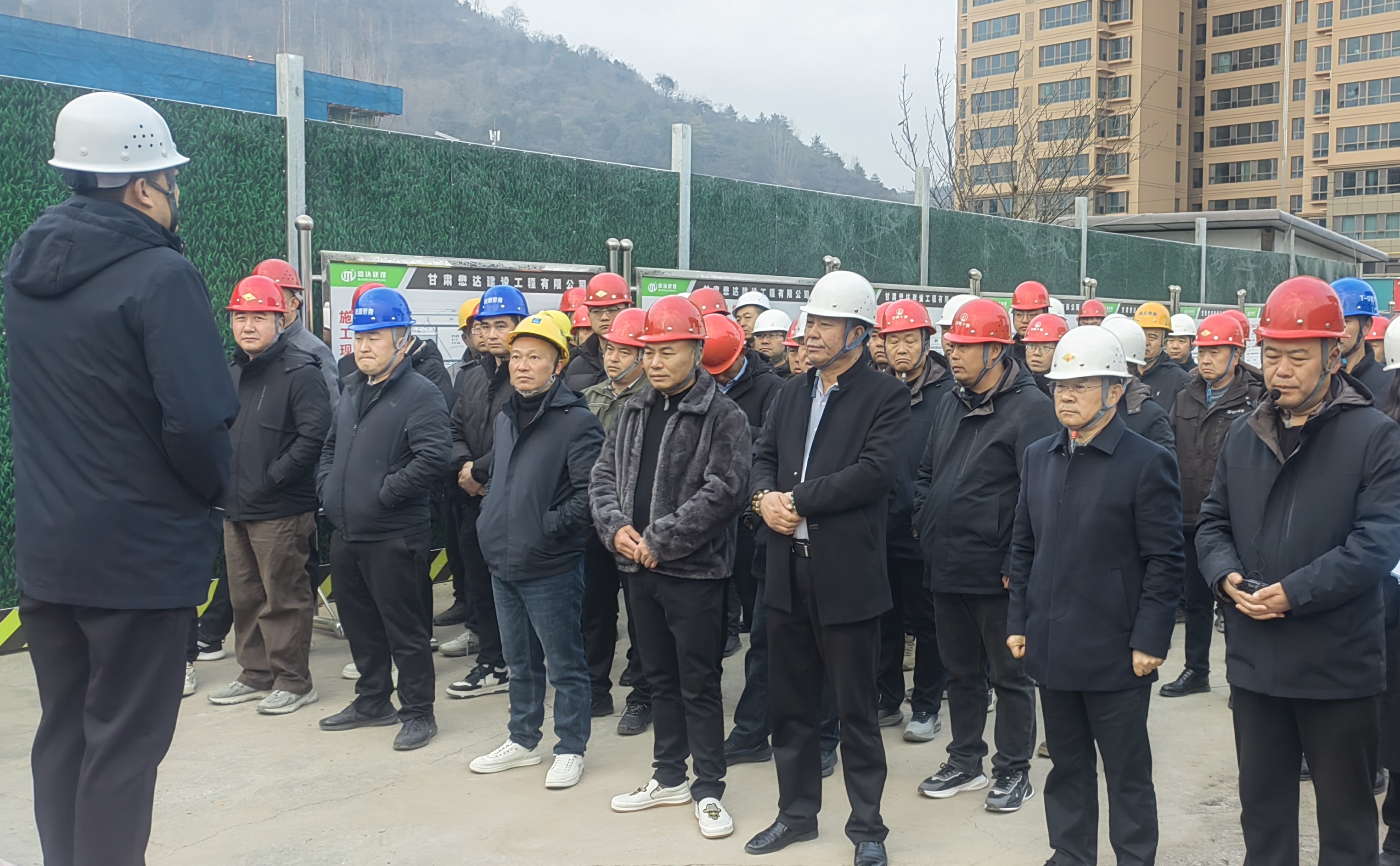 ˾M_(ki)չ(bio)(zhn)جF(xin)(chng)^Ħ(hu)(dng)